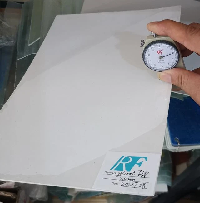 A gelcoat FRP lemez előnye