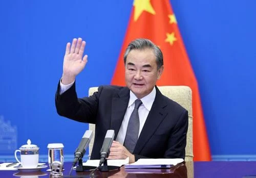 Wang Yi: Kína 200 millió jüan értékű sürgősségi segítséget nyújt Afganisztánnak